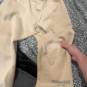 ESSENTIALS PANTS